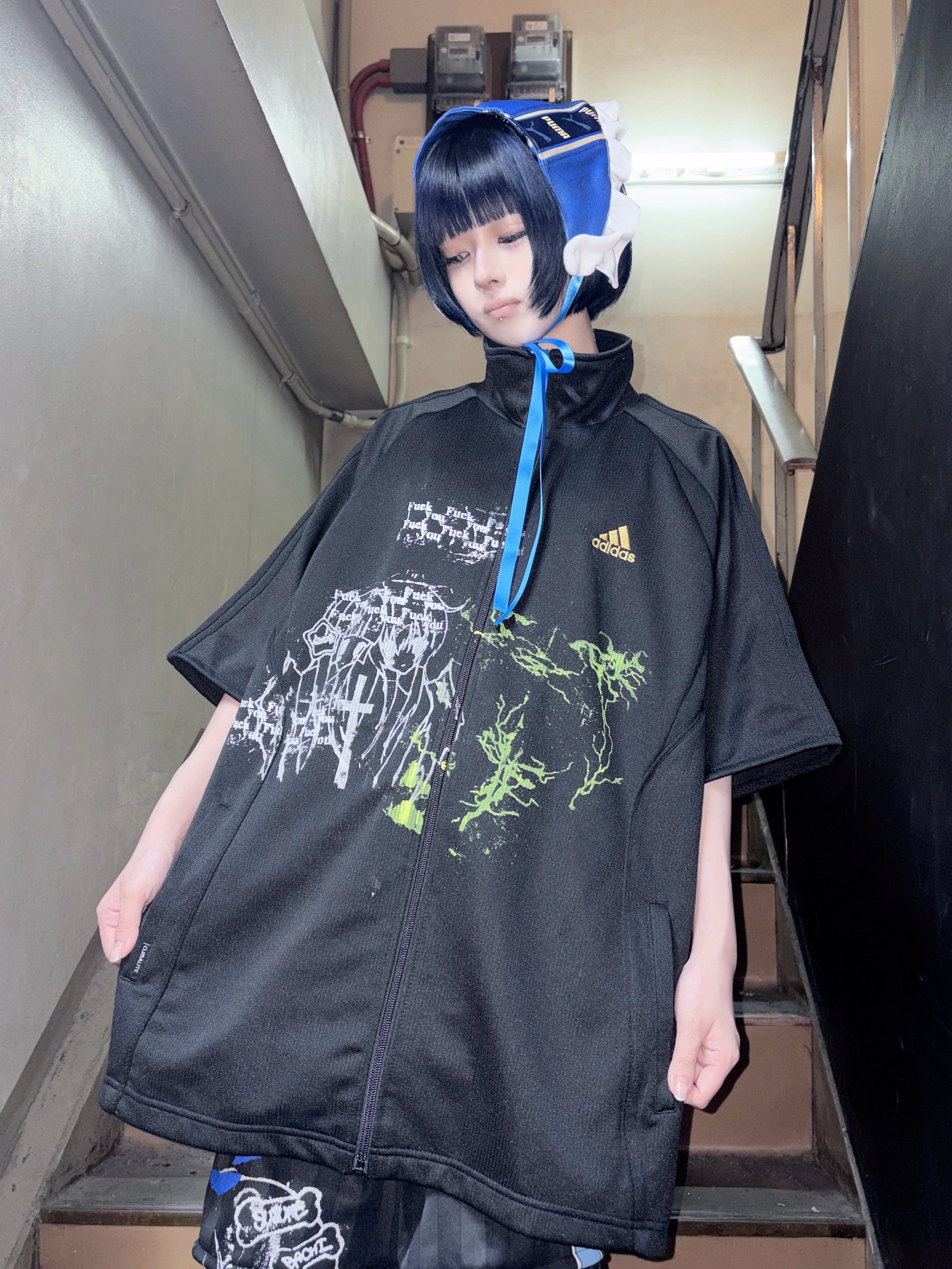 コラージュ | プレミアム雀蜂