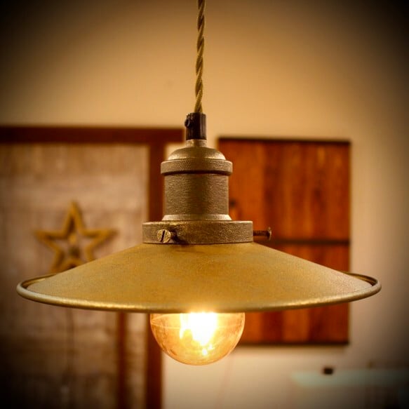 古塗装】ノスタルジックなペンダントライト 真鍮色シェード付 ☆受注