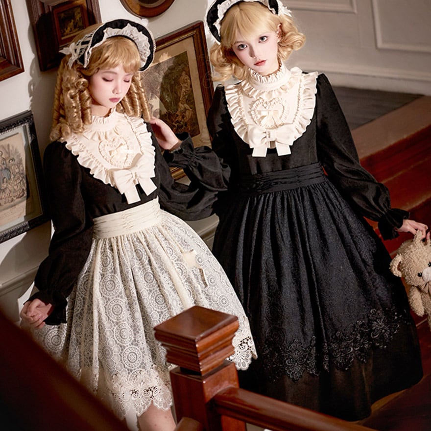 アンティークレース　エプロン　1850年代　broderie Anglaise Antique Rococo Bouquet Apron JSK by Victorian Maiden