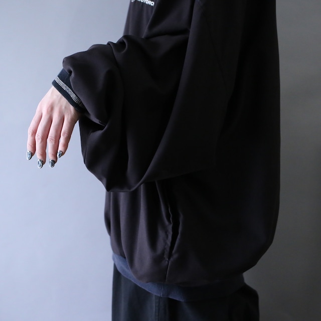 "刺繍" oner point logo XXL over silhouette half-zip  pullover