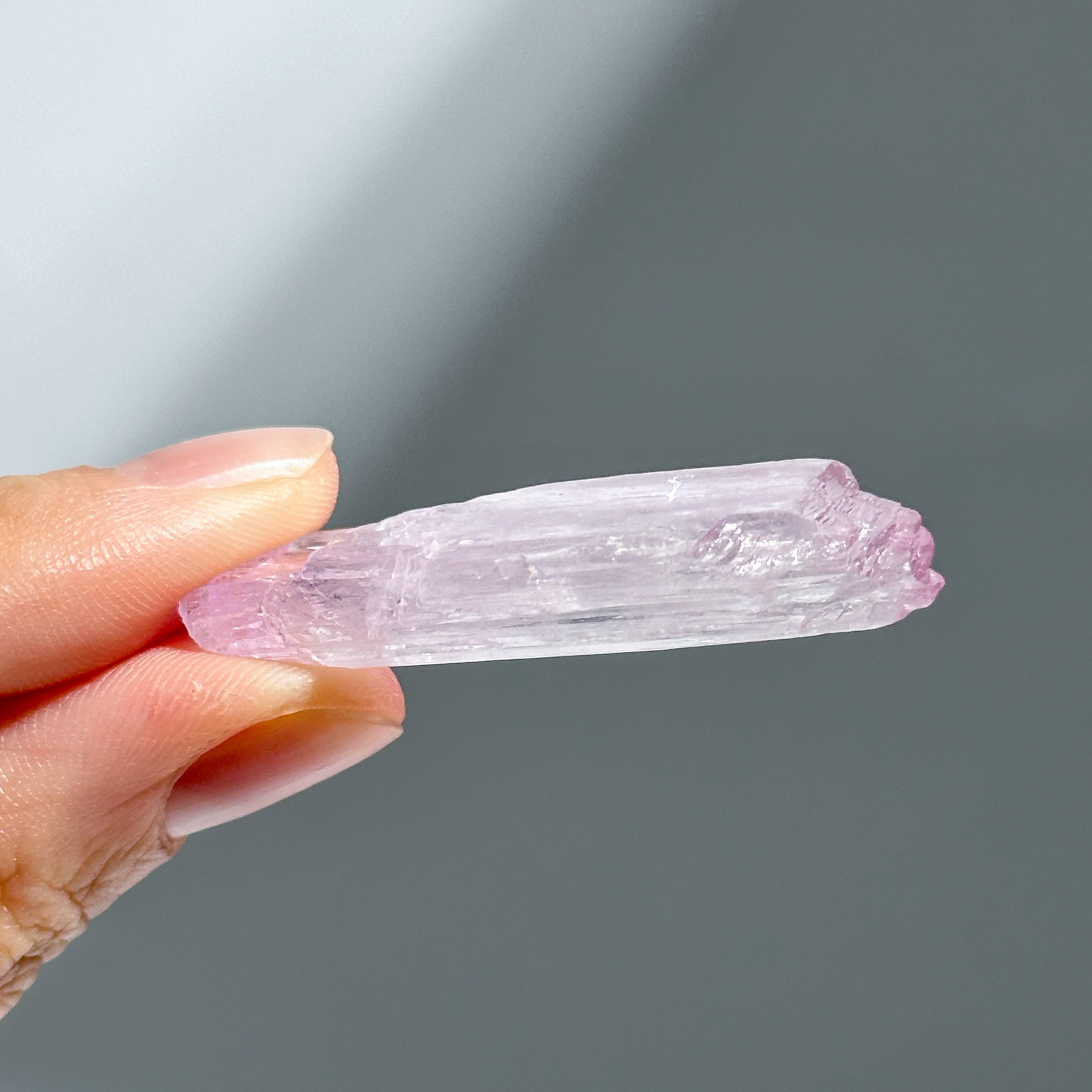 ハイクォリティ】クンツァイト 原石82◇ Kunzite ◇天然石・鉱物
