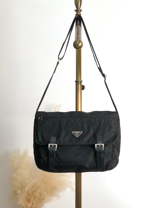 PRADA プラダ ショルダーバッグ ブラック トライアングルロゴ ナイロン メッセンジャーバッグ vintage ヴィンテージ オールド 2i7imi