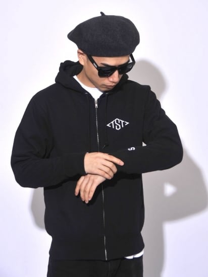 TST EMB ZIP PARKA #BLACK