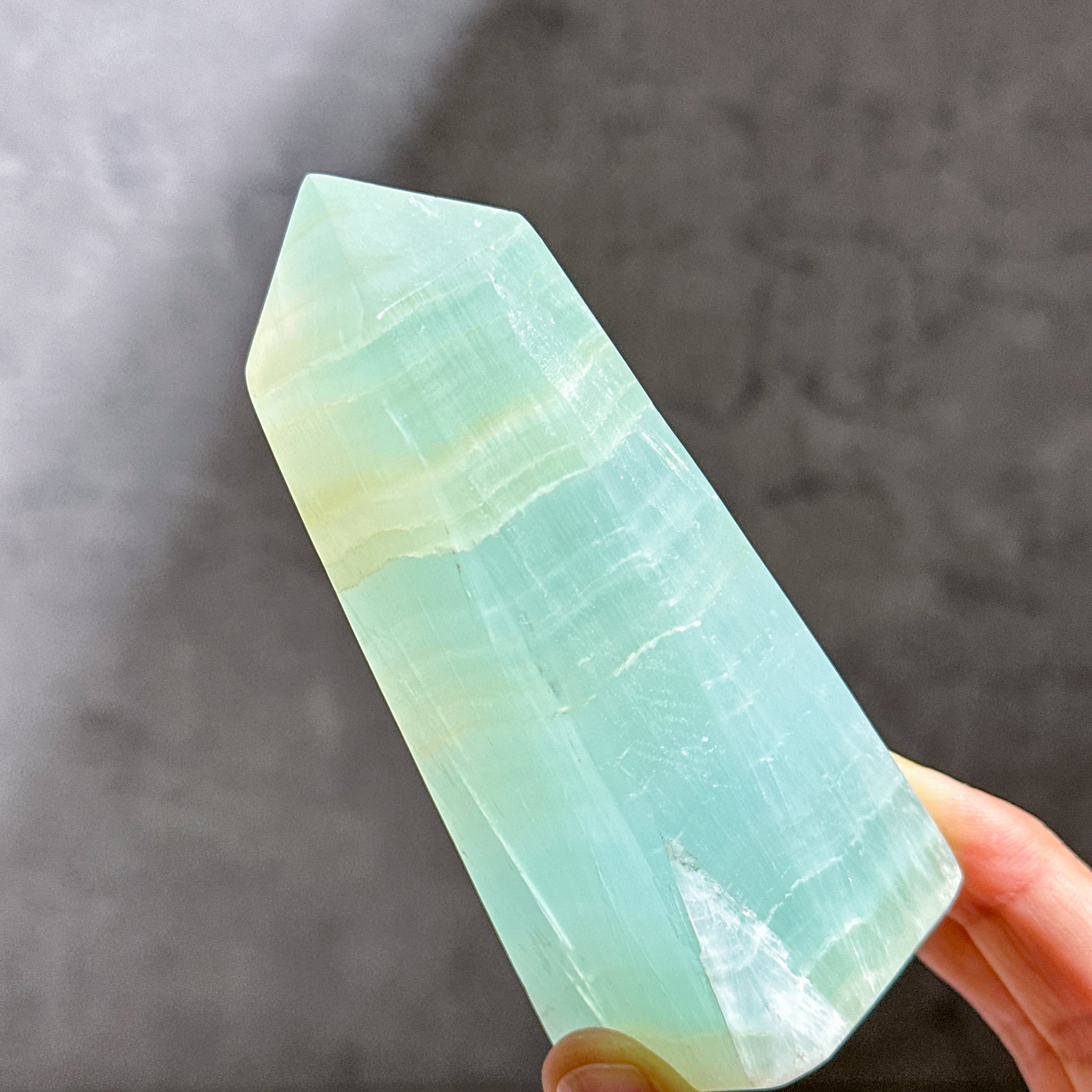 ピスタチオカルサイト タワー12◇Pistachio Calcite◇天然石・鉱物
