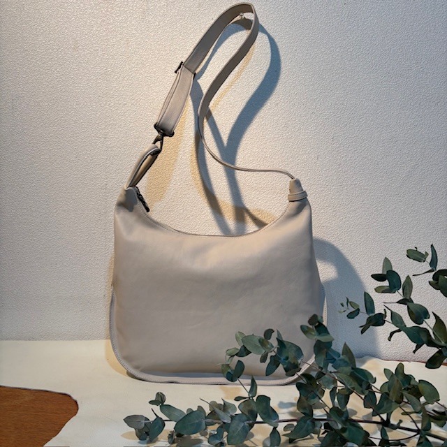 B.stuff　大き目2WAYショルダー