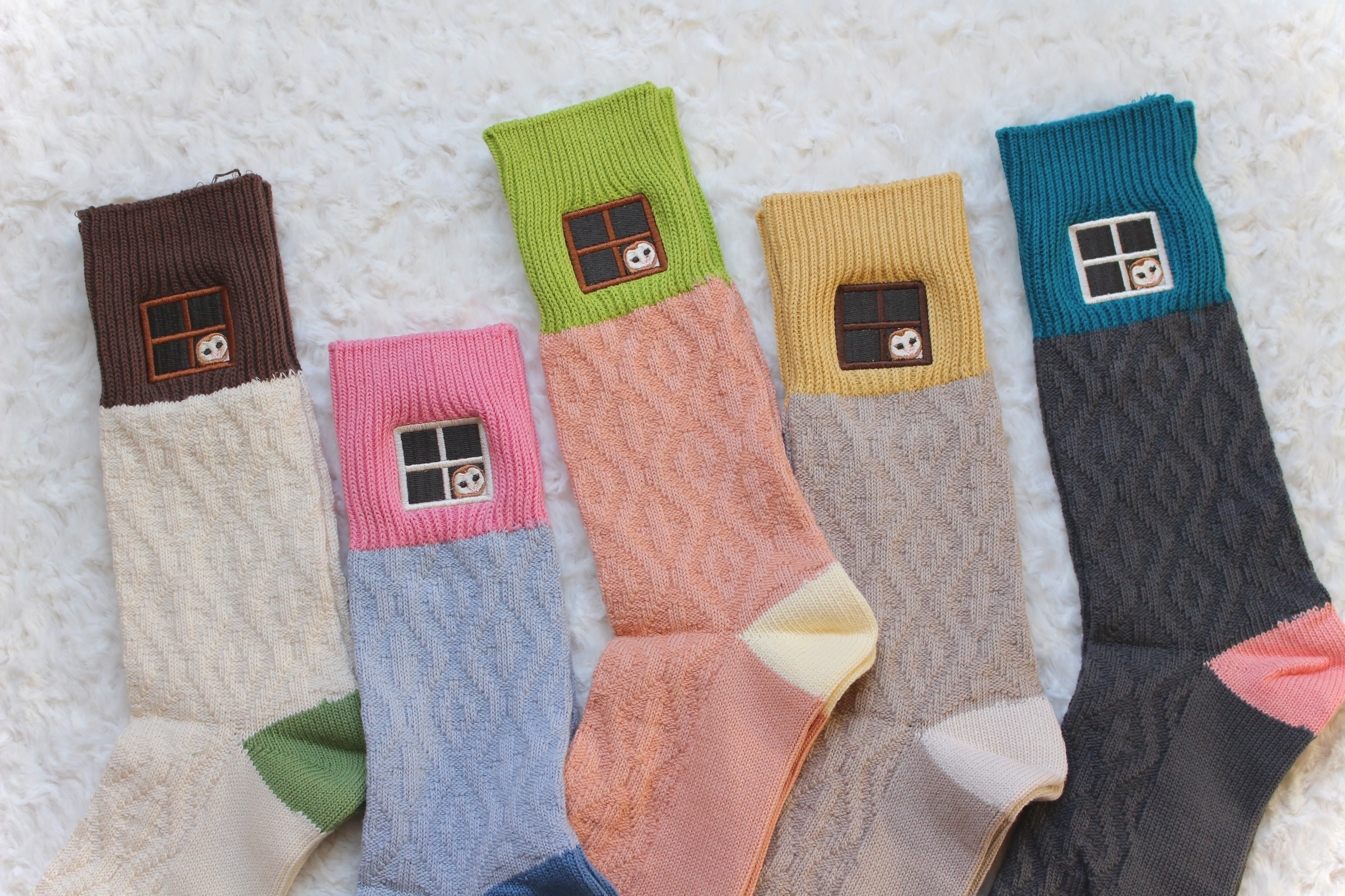 刺繍ソックス『やねうら暮らし』新色
