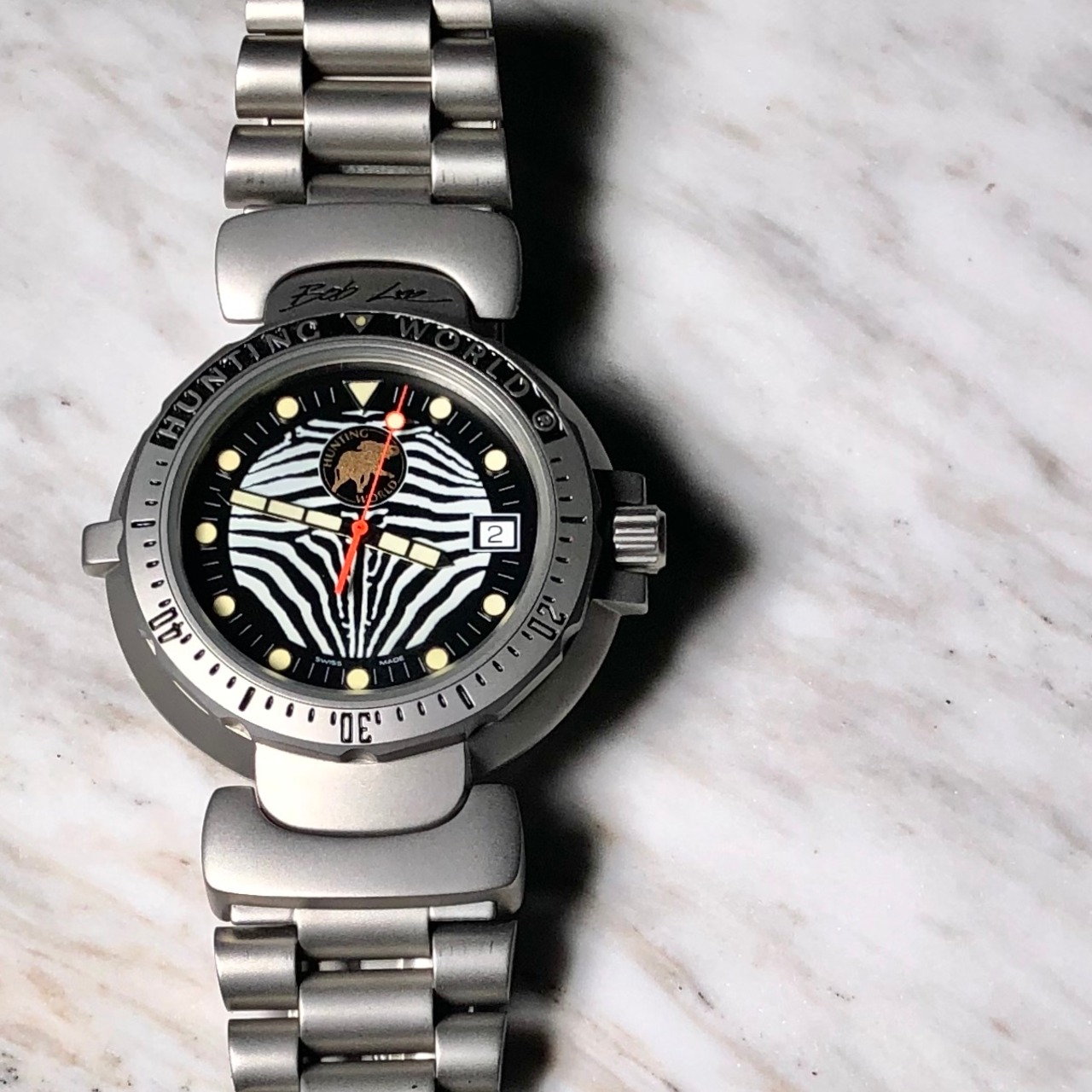 HUNTING WORLD limited quartz watch 