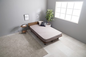 シンプル木目のセミダブルベッド マットレス付き