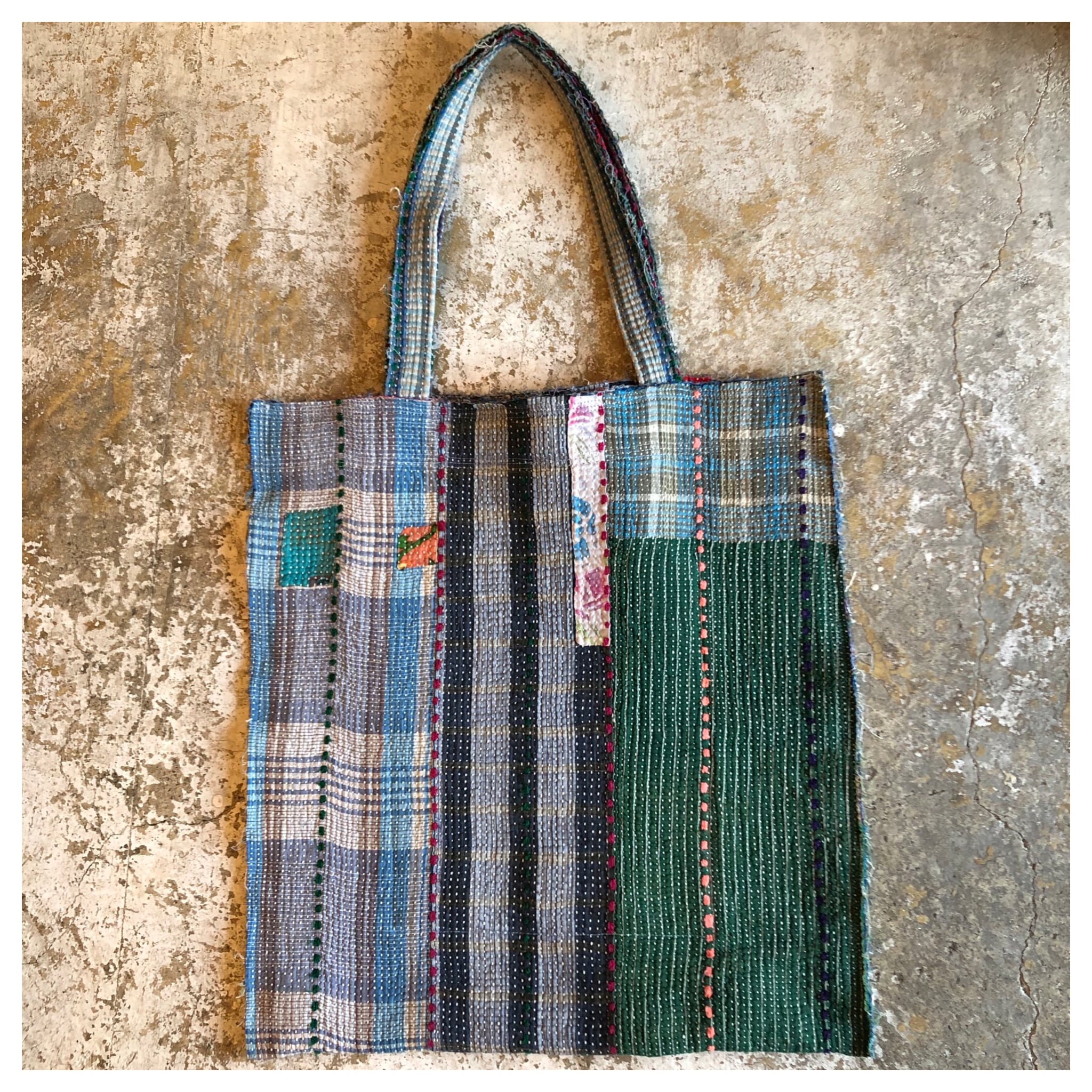 【Vintage】カンタ刺繍のトートバッグ①