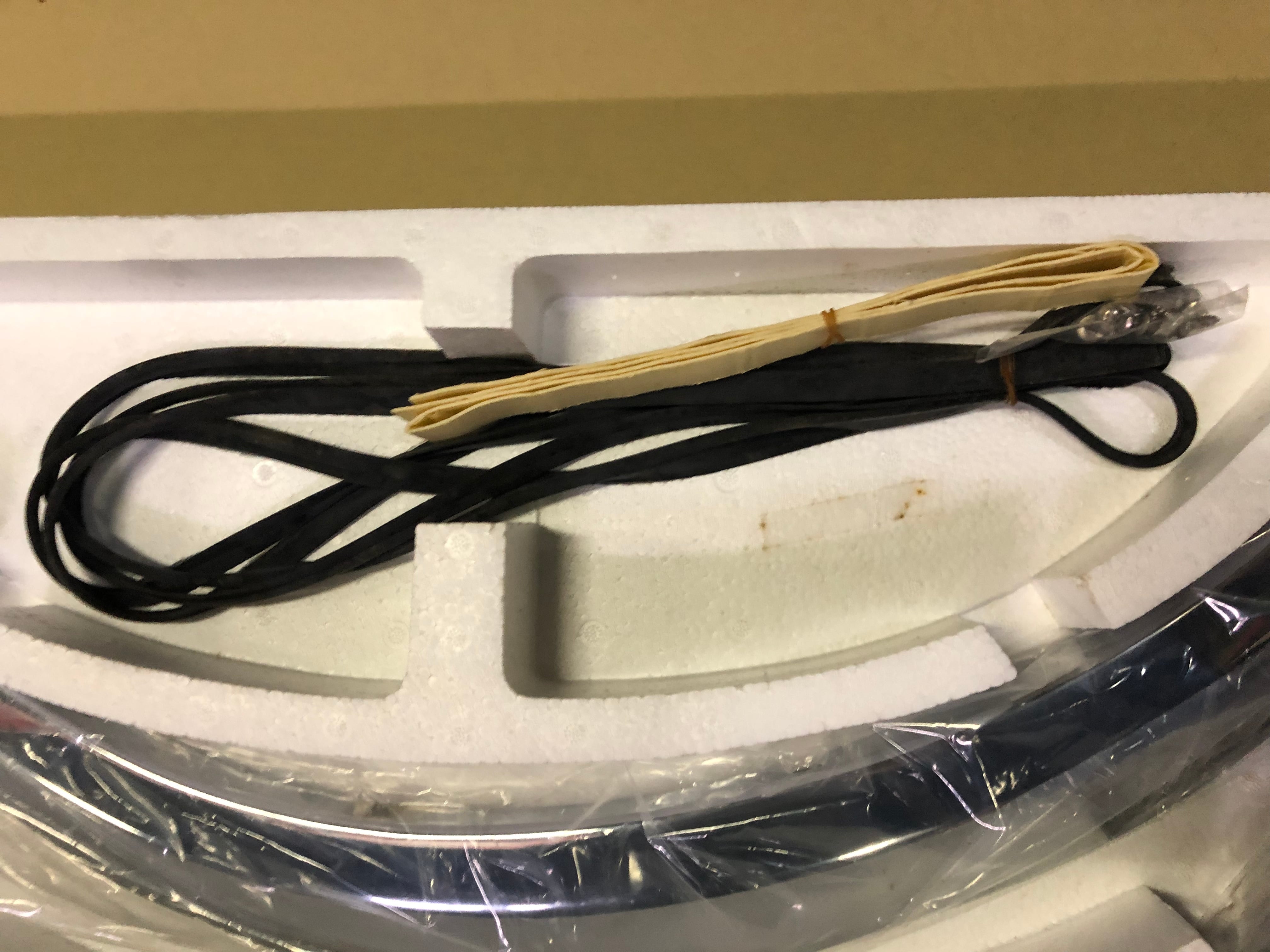 メッキ フェンダー トリム R31 スカイライン 用 新品 デッドストック 当時物”メッキ フェンダートリム [スカイライン R-31] オーバー