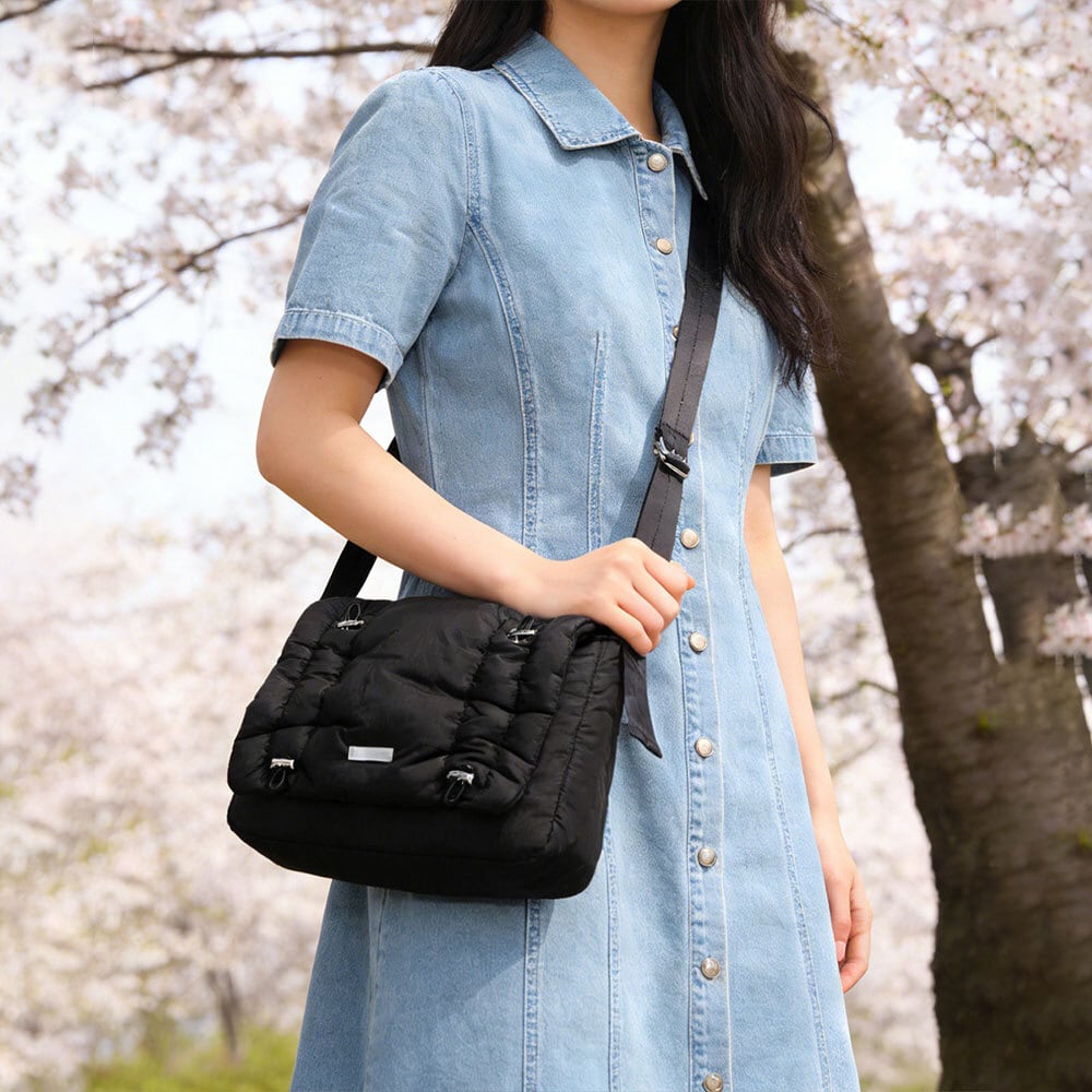 ナイロン ショルダーバッグ レディース 韓国 バッグ 大人 かわいい カジュアル ホーボーバッグ 軽量 ボディバッグ おしゃれ 大容量 ふかふか メンズ 男女兼用 大人可愛い 大人女子