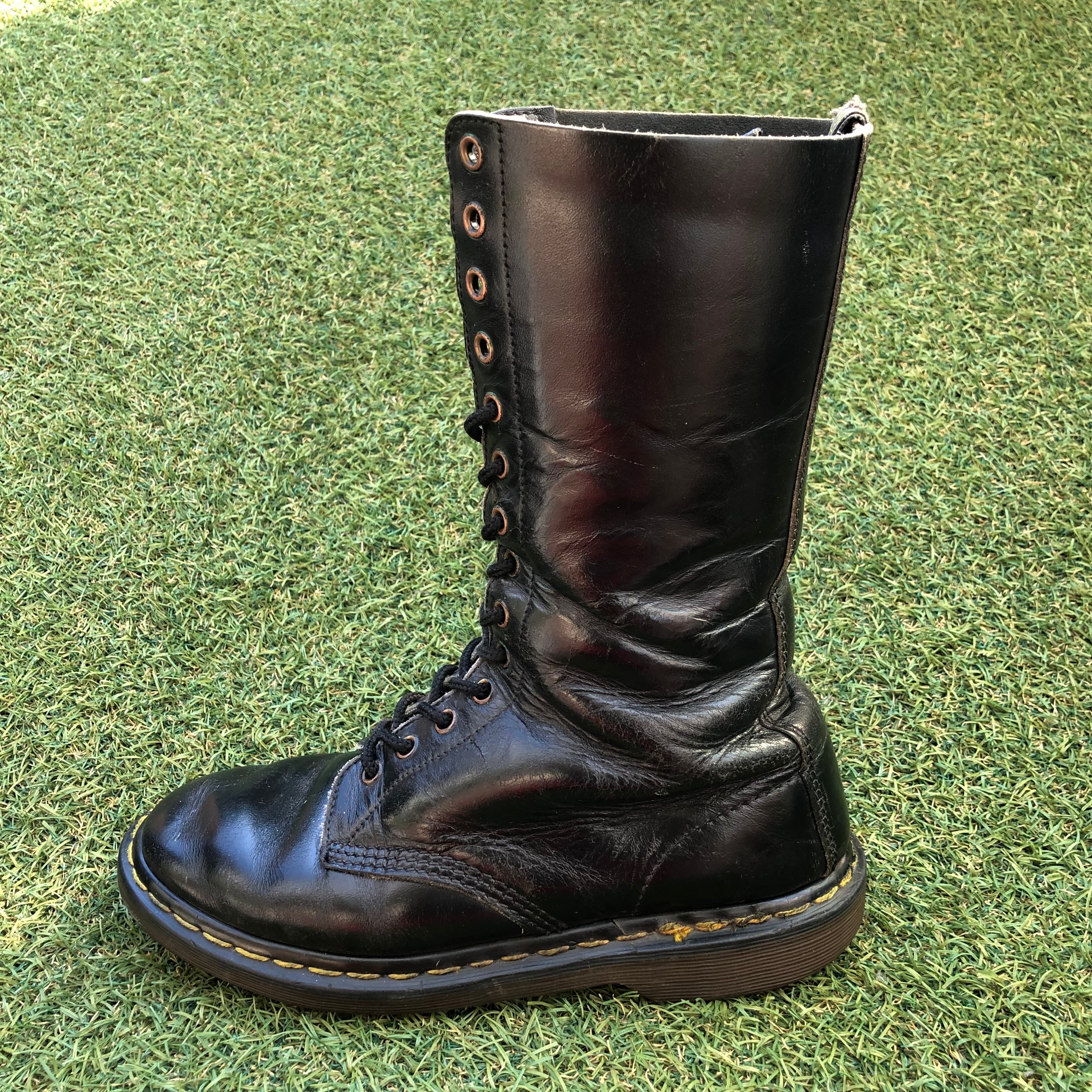 イングランド製 Dr.MARTENS ドクターマーチン 14ホールブーツ HB983