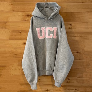 【champion】カレッジ 刺繍ロゴ UCI カリフォルニア大学 スウェット パーカー プルオーバー US古着