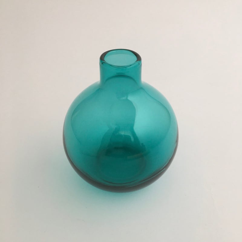 丸いガラスの花瓶（ターコイズ）｜Round Glass Flower Vase（Turquoise）