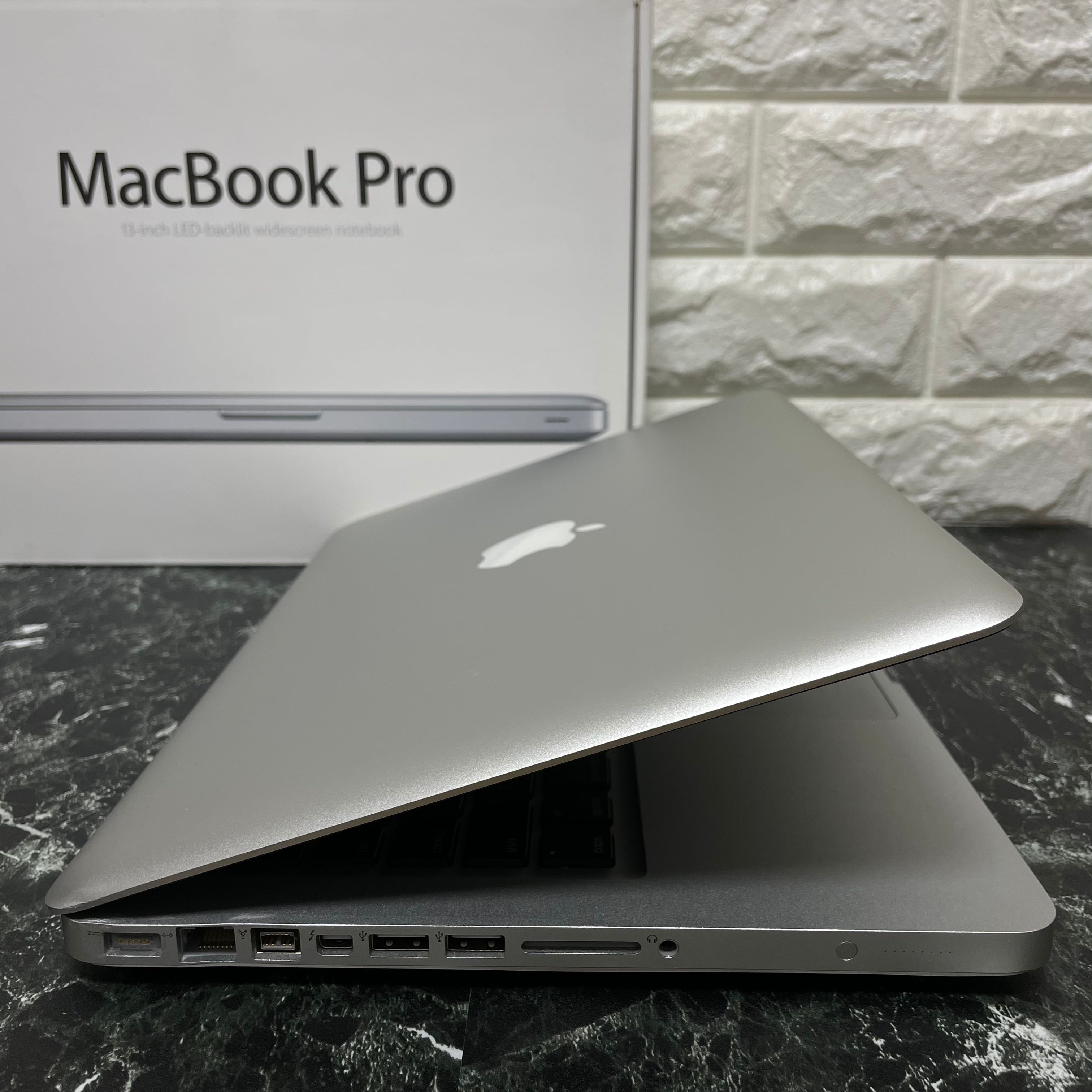 i7/16G/新品SSD1TB＋1TB　MacBook Pro13　A1278