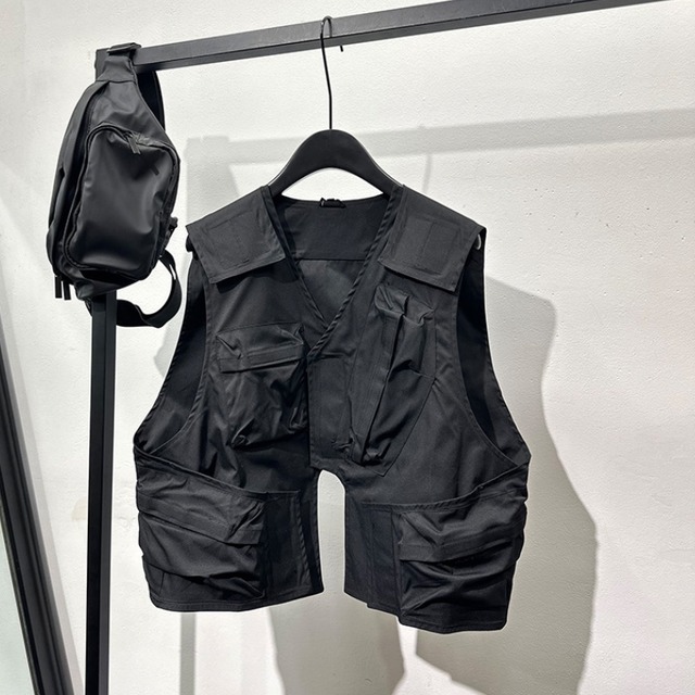 マルチポケットツイストベスト　MOJ0069