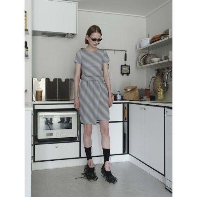 [ENZOBLUES] Fresh Start Midi Layer Skirt (Beige-Grey) 正規品 韓国ブランド 韓国通販 韓国代行 韓国ファッション スカート