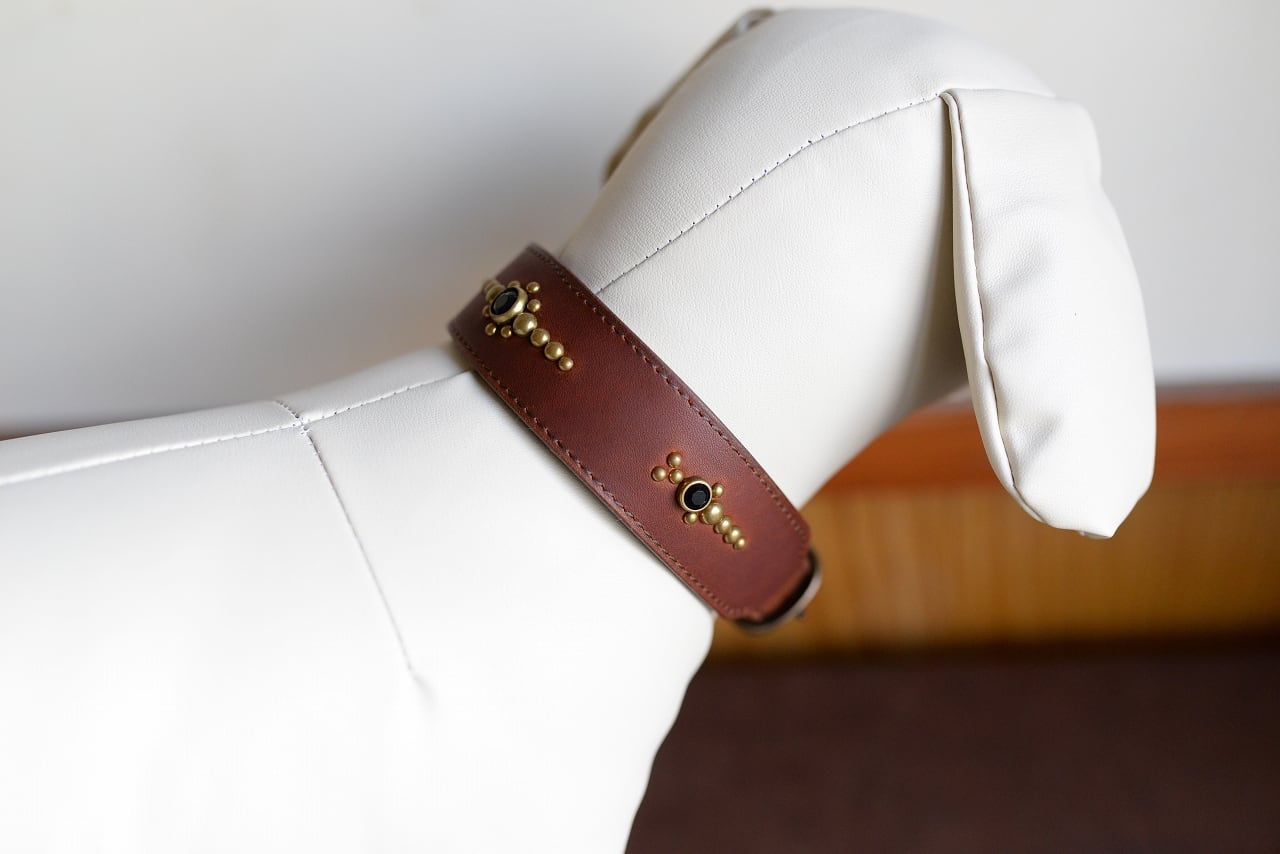 フレンチブルドッグ用のアンティーク調首輪 K-mch4Gsb1bb | 犬の首輪