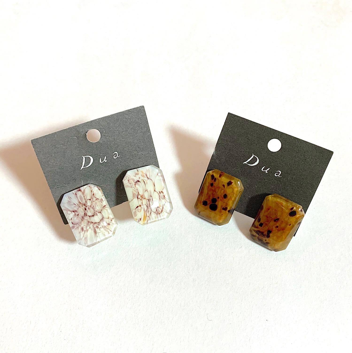 再入荷〉チェコスクエアカボションの〈ピアス/イヤリング〉 | Dua