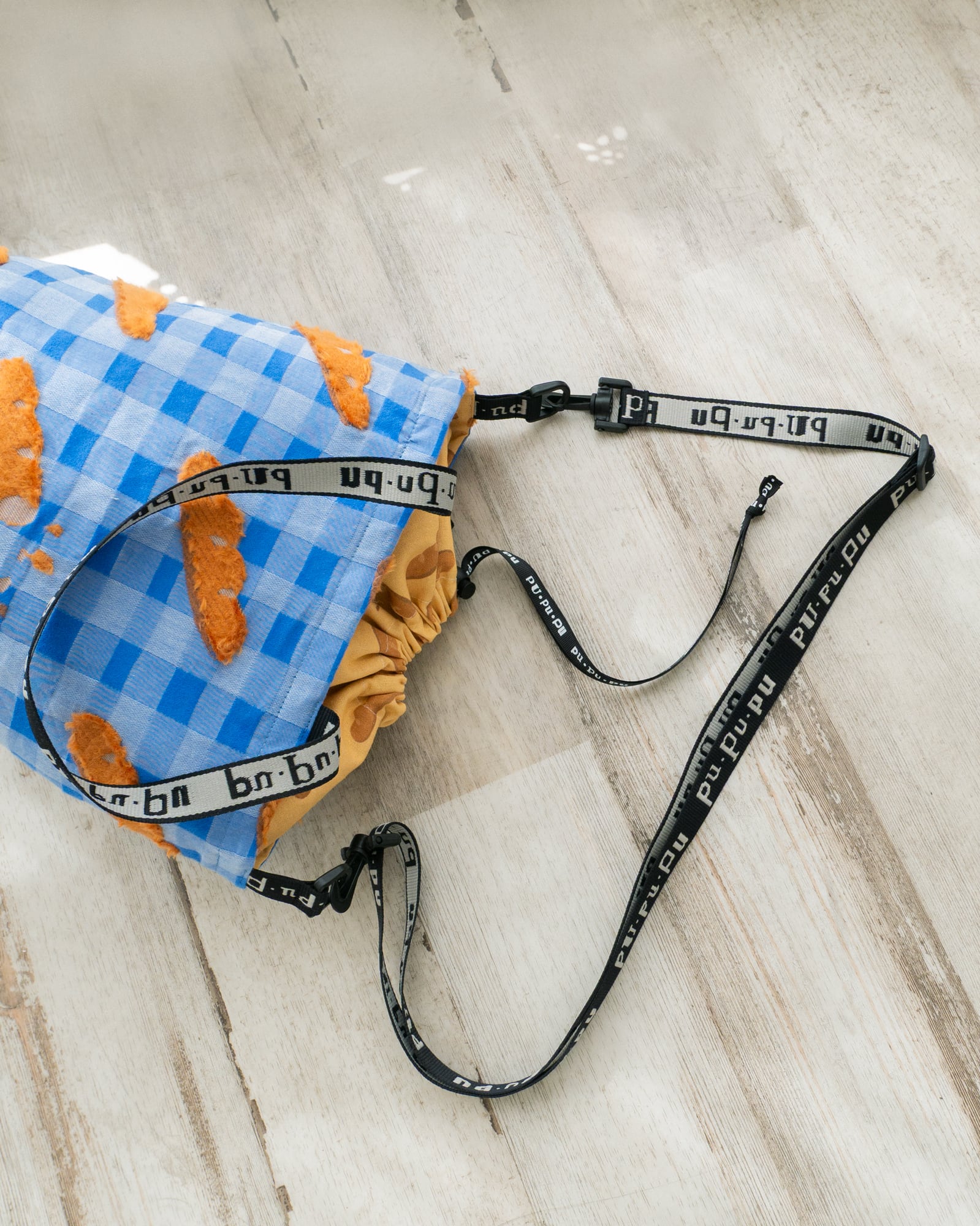 フランスパンのバケツ型トートバッグ