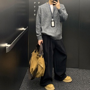 Vネックルーズシンプルニット　1074