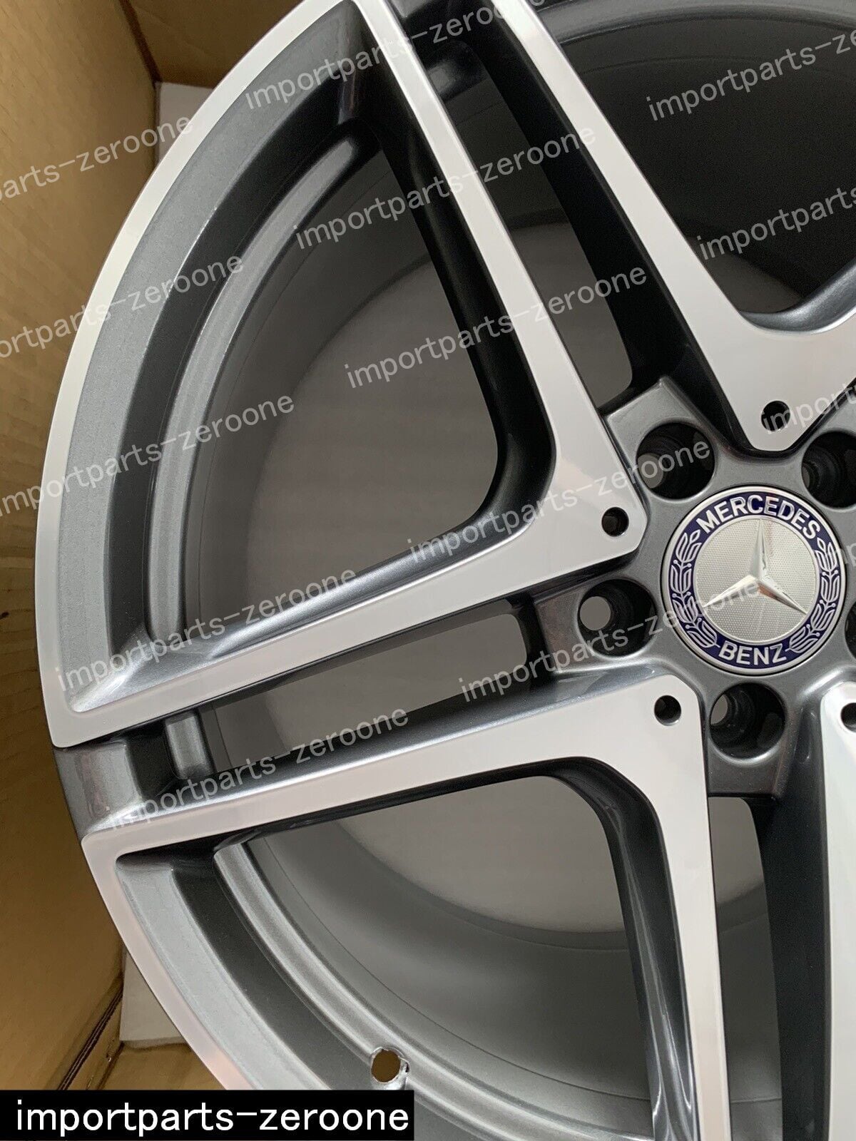 ☆希少品☆メルセデスベンツ 純正 W205 C63AMG 19 インチ 4本