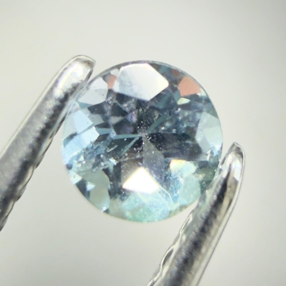コーネルピン ルース コーネルピン】 ルース タンザニア産 0.22ct | たからいしルース