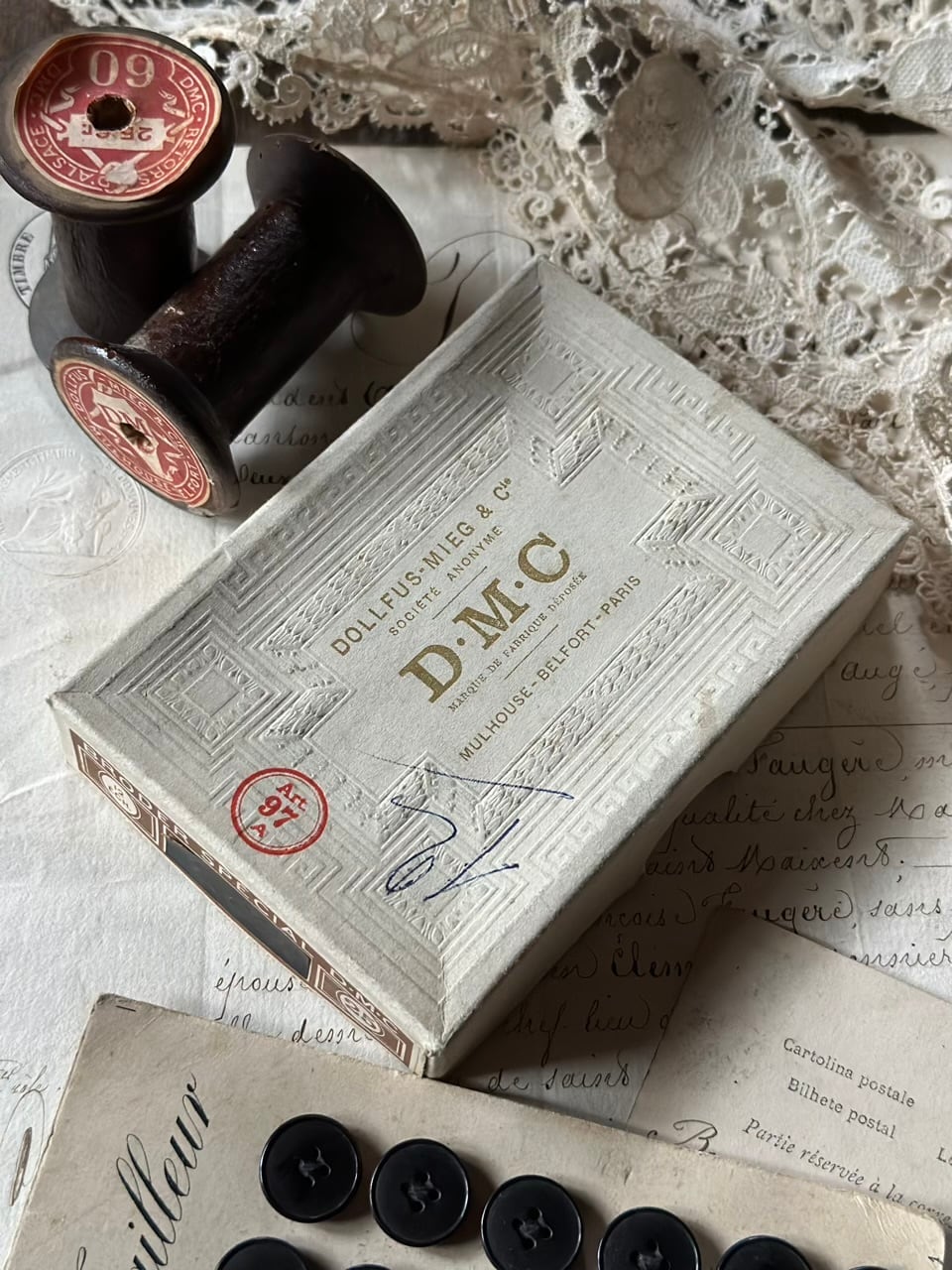 DMC 青色 糸巻き入り紙箱 | Brocante de La Cocotte （フランス