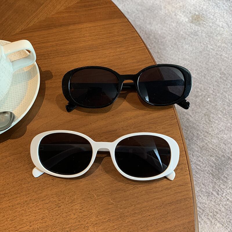 スタンダードスタイルレッド薄手 レトロ ストリート ブラック・アイド・ピーズ77763124661