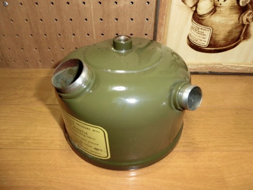 中古品　ミリタリーランタン　コールマン  252 252A タンク