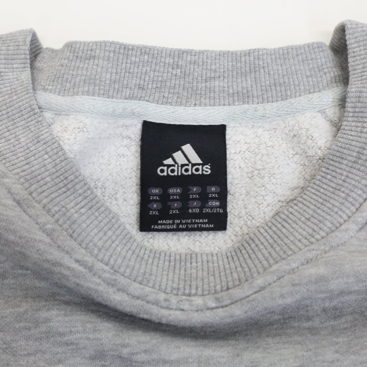 adidas（アディダス）トレフォイル　スウェット　グレー　オーバーサイズ