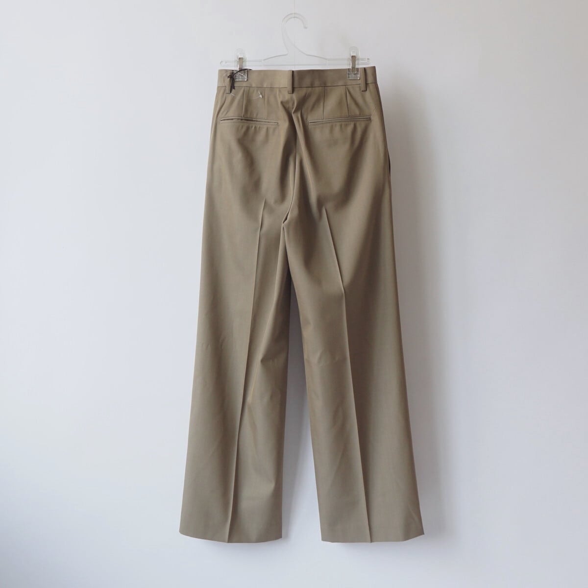 AURALEE/オーラリー・LIGHT WOOL MAX GABARDINE TWO-TUCK SLACKS | a