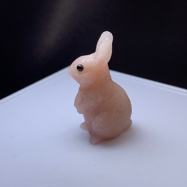 1.ピンクオパールうさぎ・インテリア