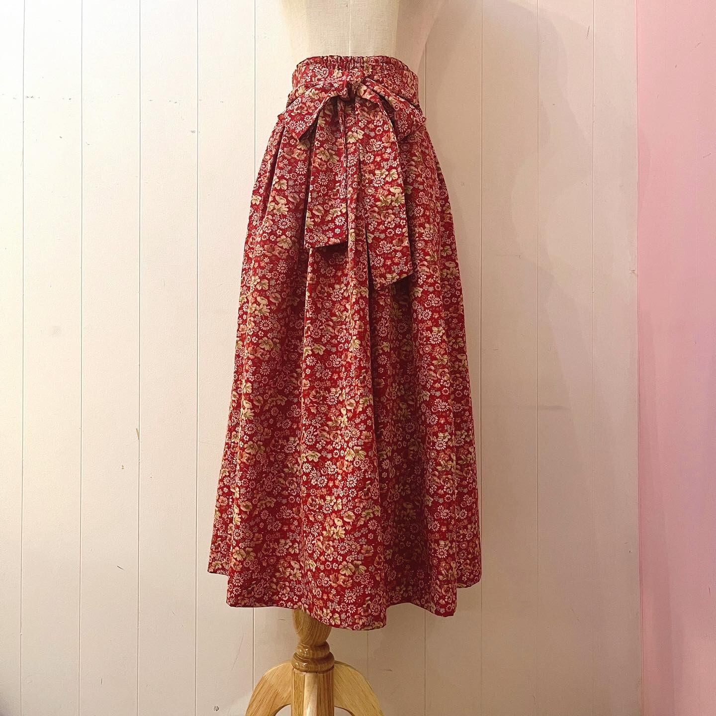 red flower waist ribbon skirt