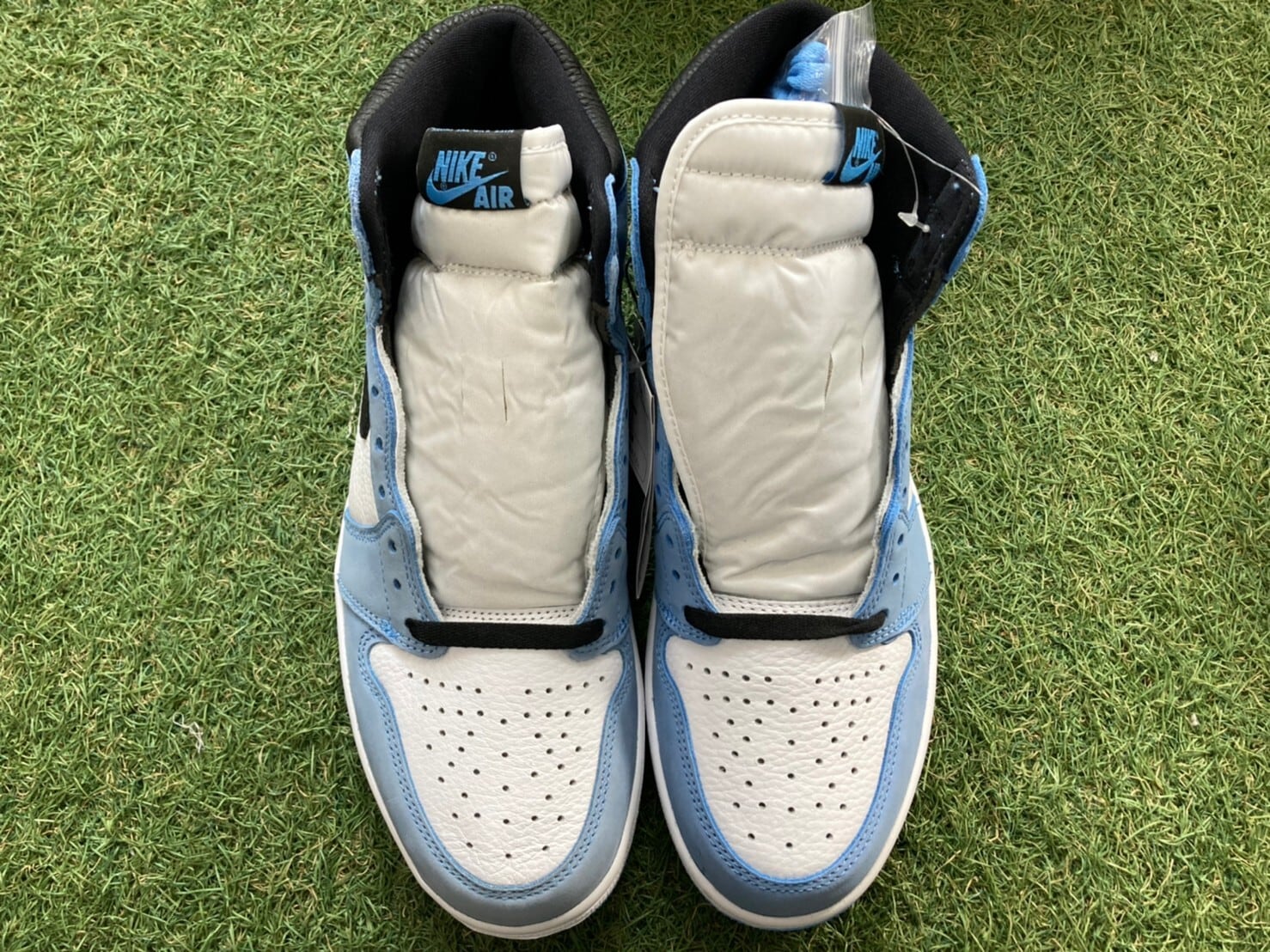 NIKE AIR JORDAN 1 RETRO HIGH OG UNIVERSITY BLUE 28cm 555088-134  