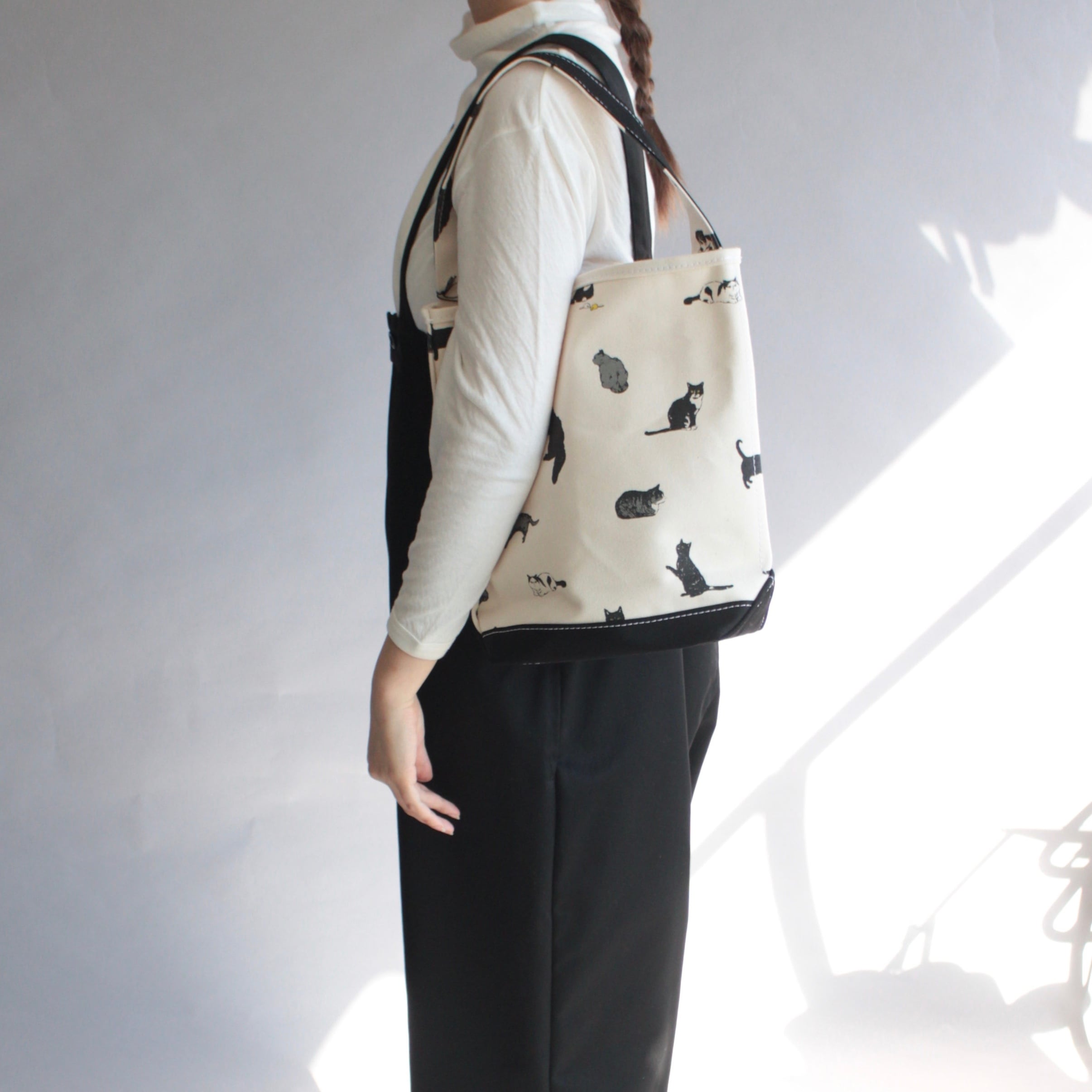 BAGUETTE TOTE SMALL PRINT（CAT）/TEMBEA | OFFA LIVING