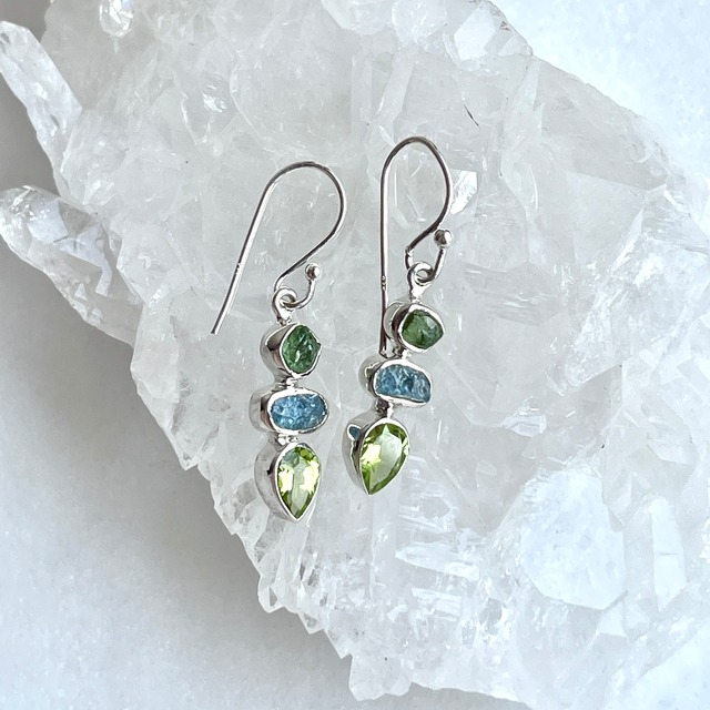 【宝石質・超美石】【ツーソン】ペリドット×アクアマリン×グリーントルマリン　ピアス　8253