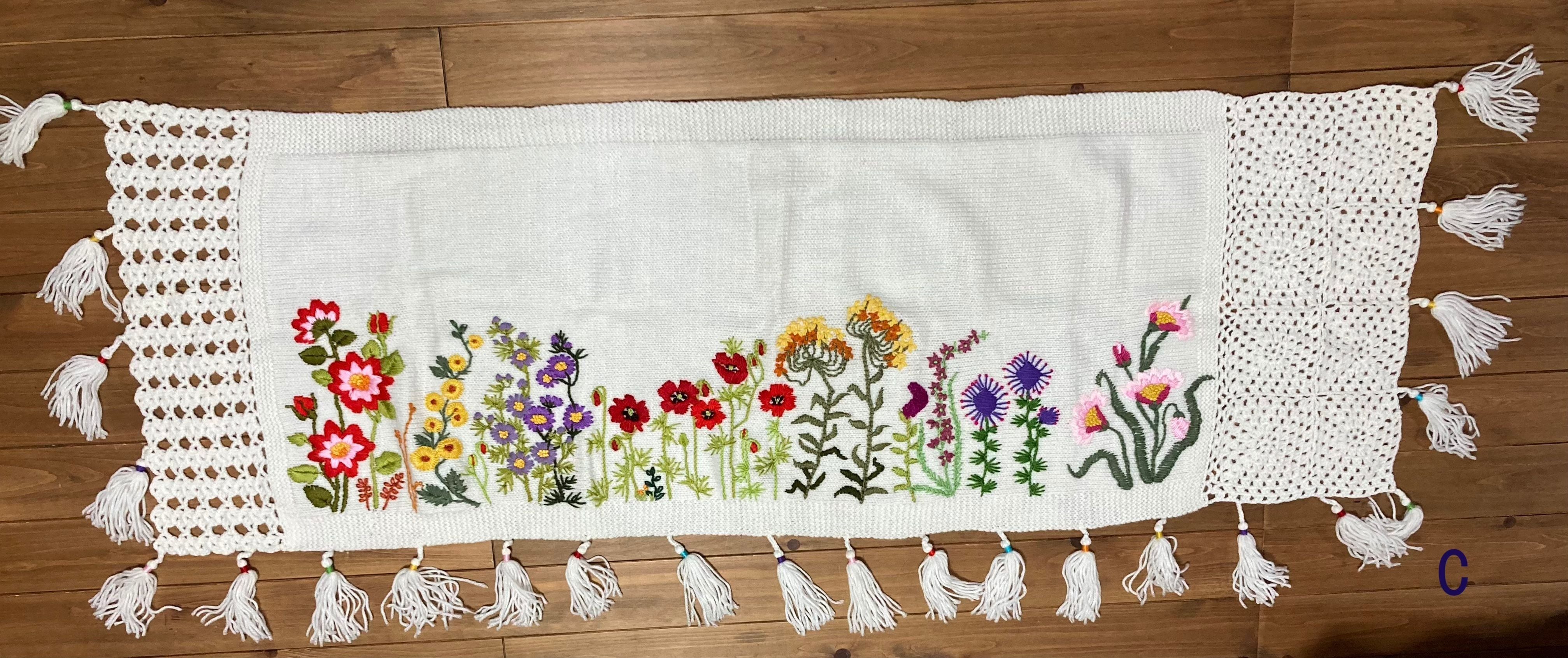 手編み・手刺繍毛糸ショール-シリアの春 (オリジナルミニトート付き)