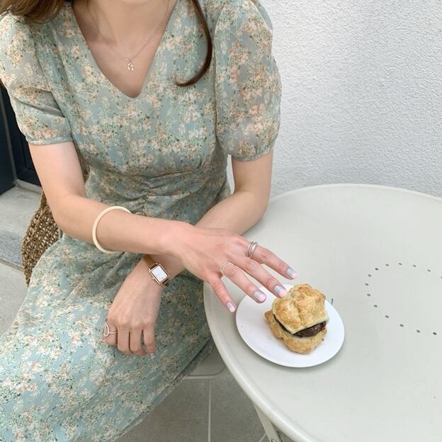 フローラルシャーリングワンピース 814 Mimirie