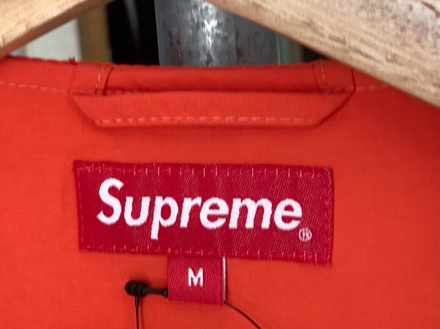 ゲリラセール Supreme NYLON CARGO VEST DARK ORANGE MEDIUM 34618 