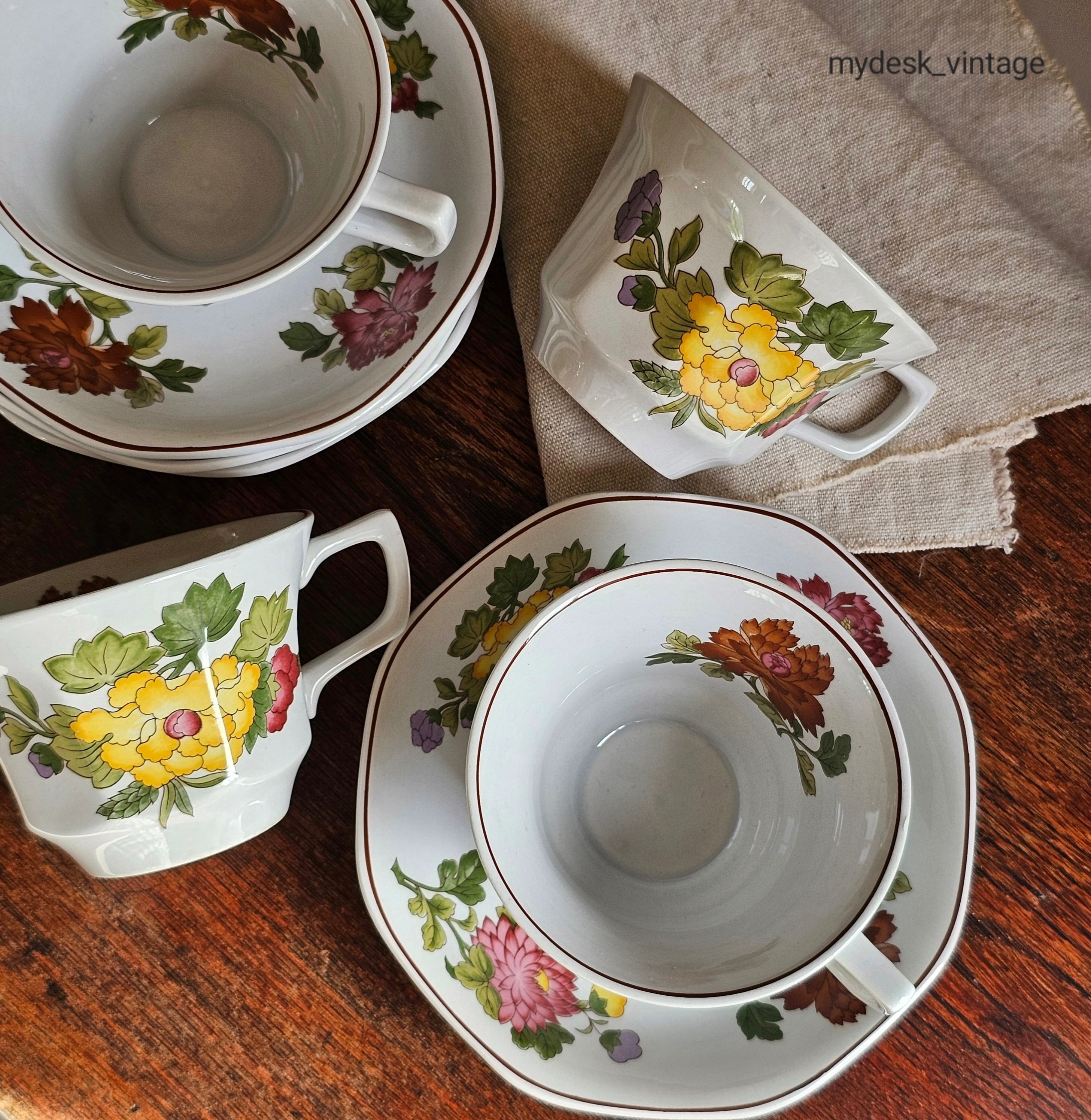 Vintage Wedgwood Kimono | my desk.vintage Vintage Wedgwood Kimono | my desk.vintage