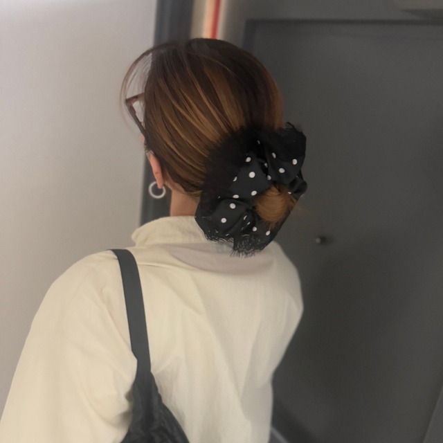 レース付ドットサテンシュシュ　G123