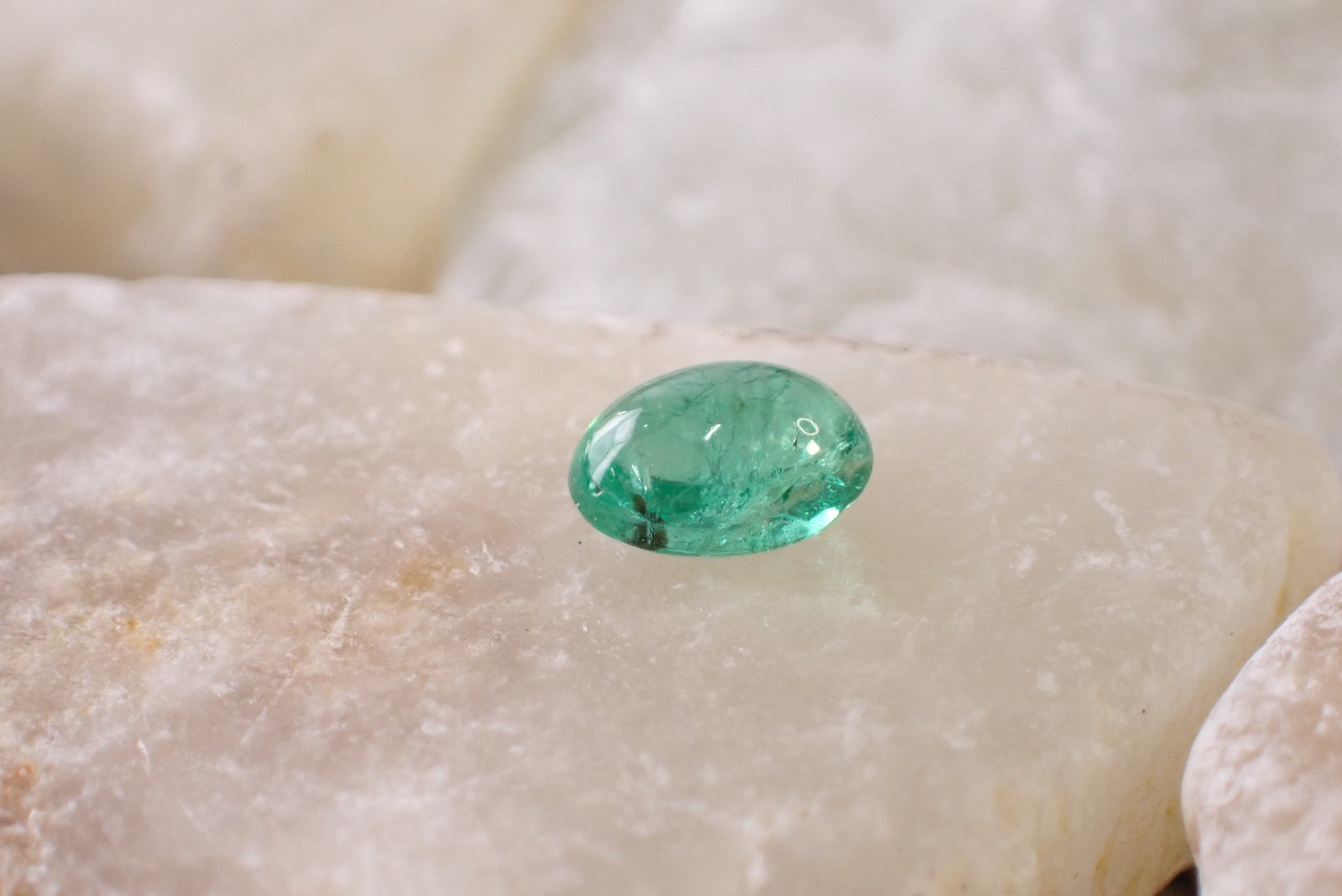 エメラルド(簡易ソーティング付) 0.622ct [C4‐469] | differencee