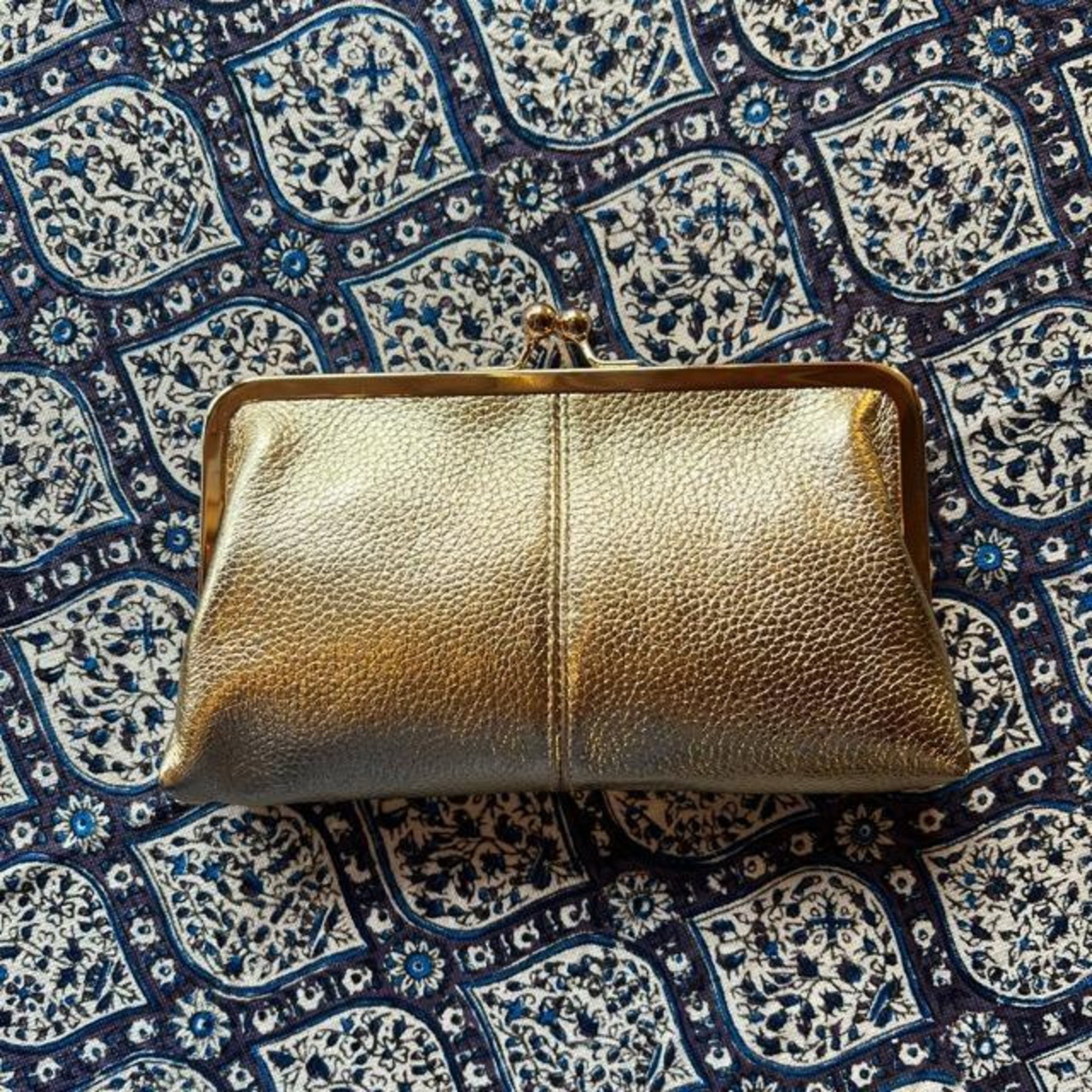 TOPANGA Accessory　Metallic Clasp Wallet 　Gold　メタリック　がま口　　ゴールド　　メタリック　財布　アクセサリー　　持ち運び収納　ウォレット