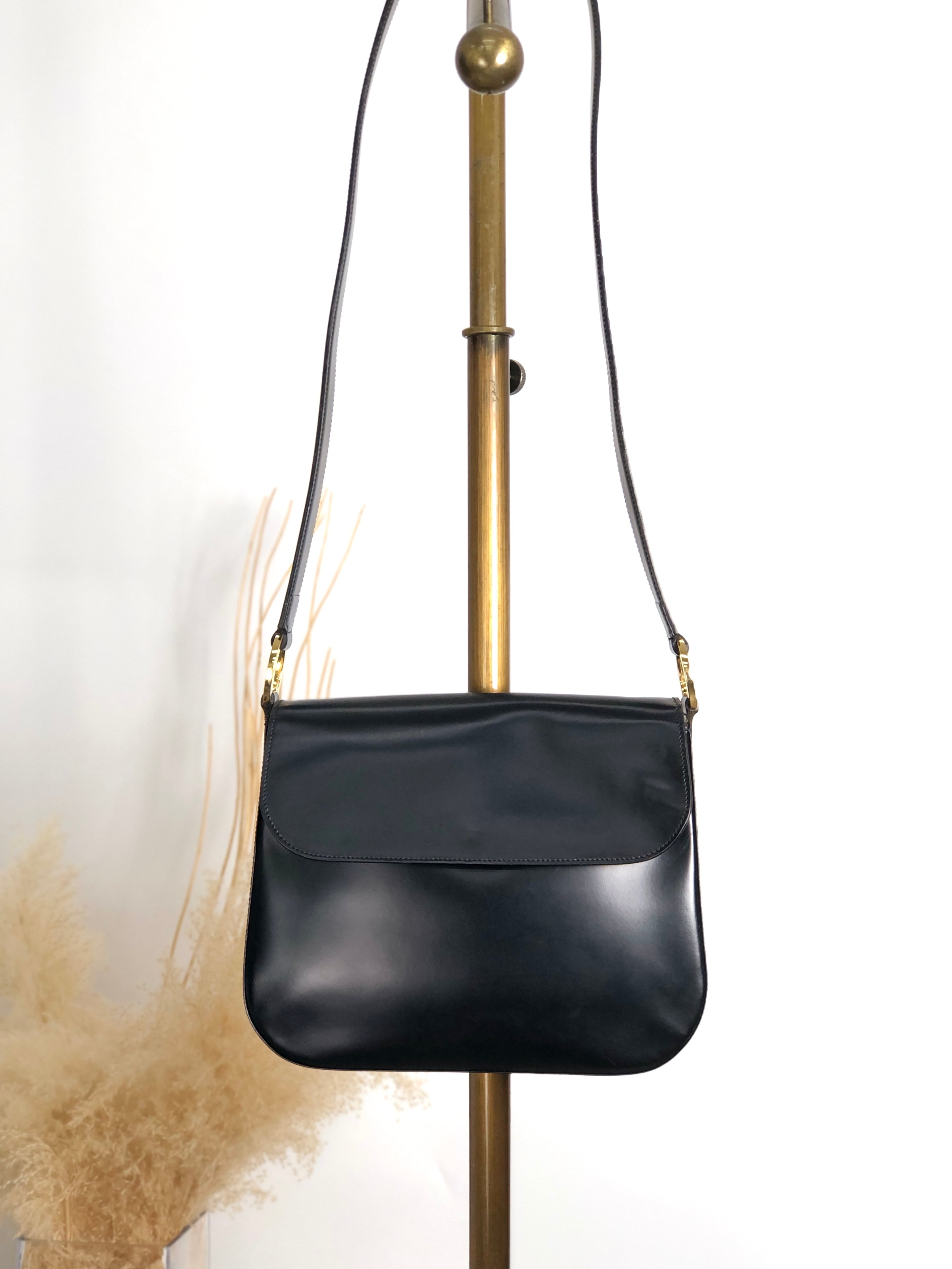Christian Dior クリスチャン ディオール ショルダーバッグ ブラック オーバルロゴ レザー vintage ヴィンテージ オールド n2ss5w