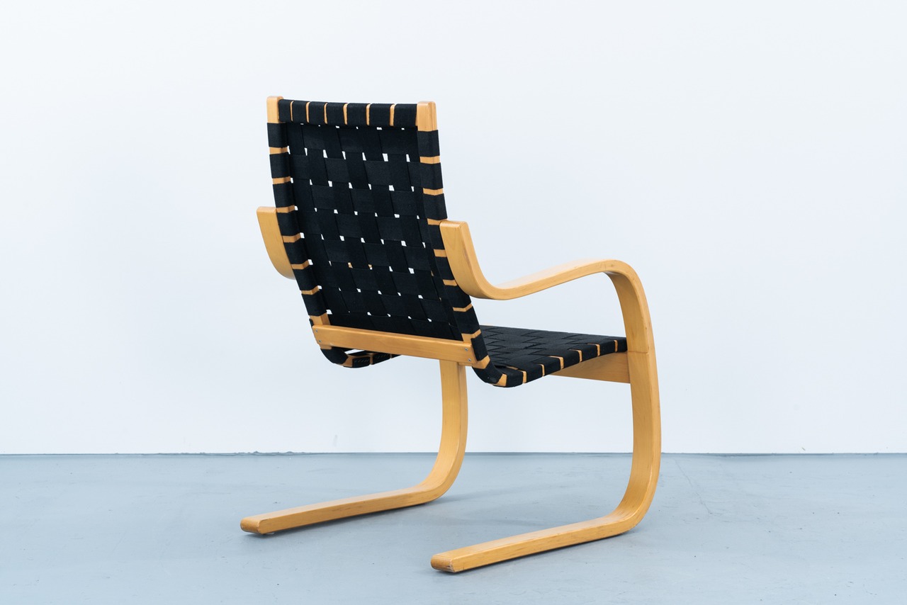 Alvar Aalto | 406 Arm Chair