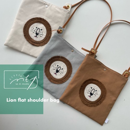 Lion flat shoulder bag