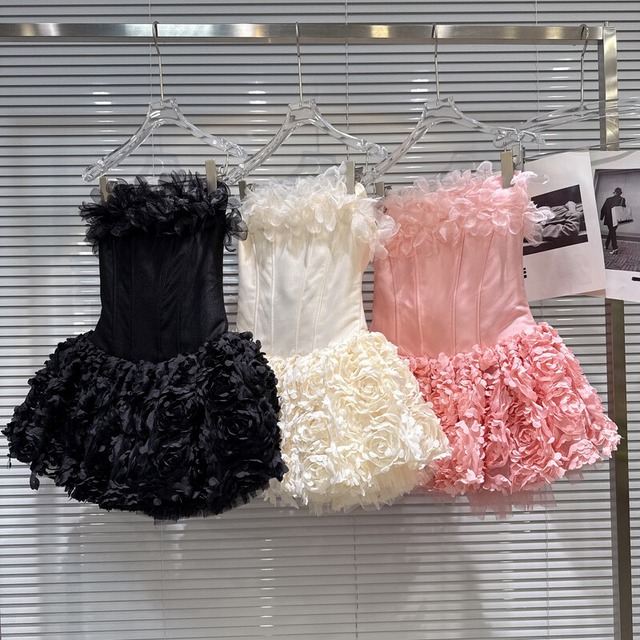 Flower motif bare top dress　B3763