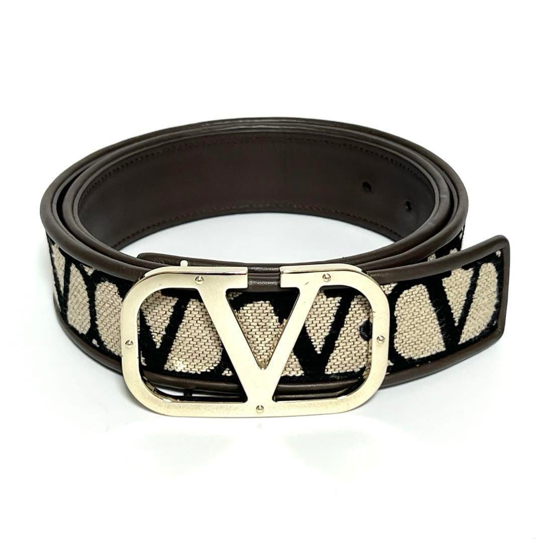 極美品 VALENTINO ヴァレンティノ ベルト Vロゴ 75/30（F） 極美品 VALENTINO 美品！Valentino ベルト ヴァレンティノ ベルト V