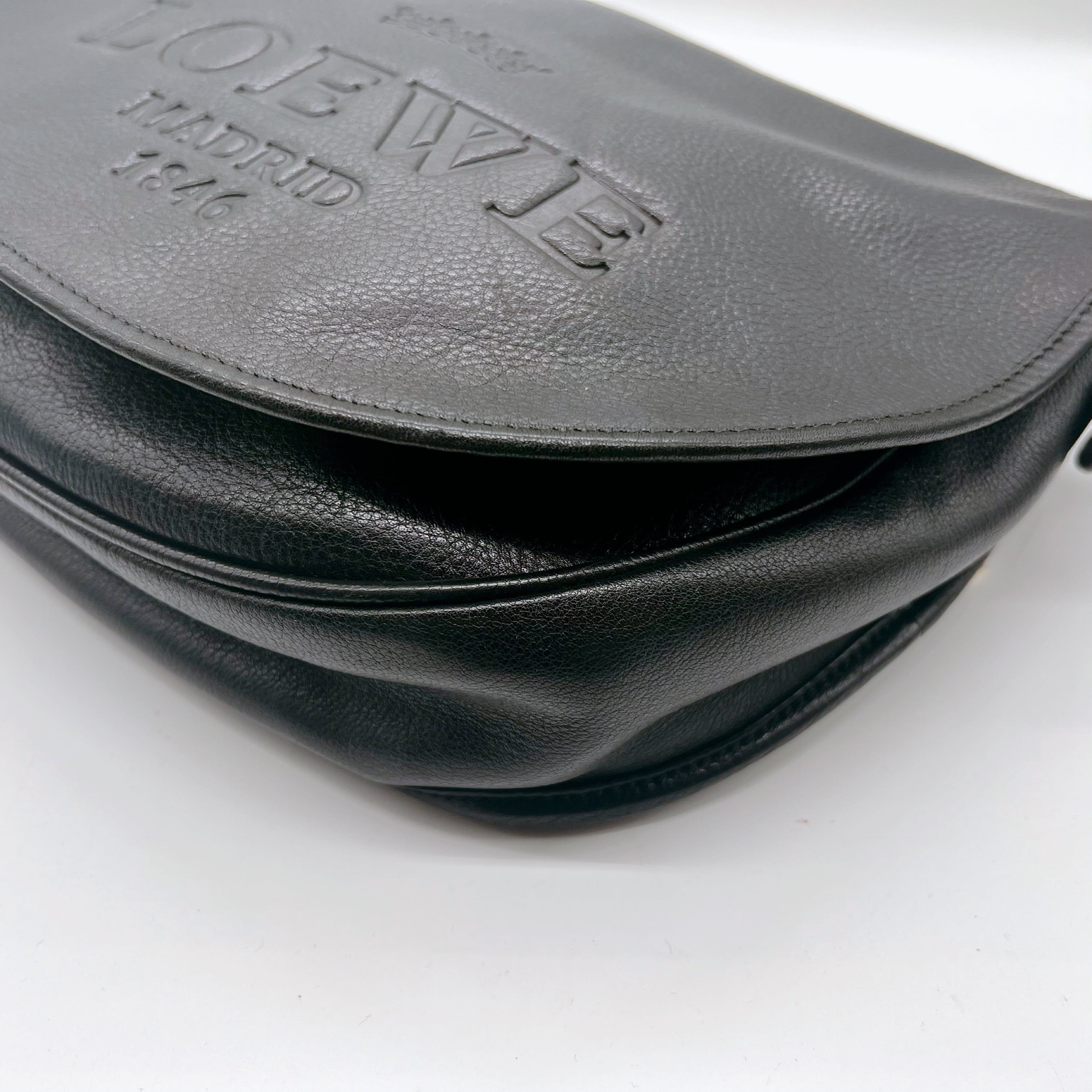 LOEWE】ロエベ ヘリテージ レザー ショルダーバッグ | Regalia.japan